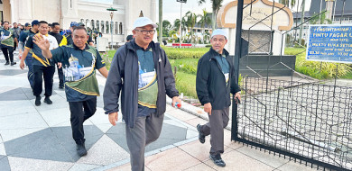 Mosque takmir members on the correct path